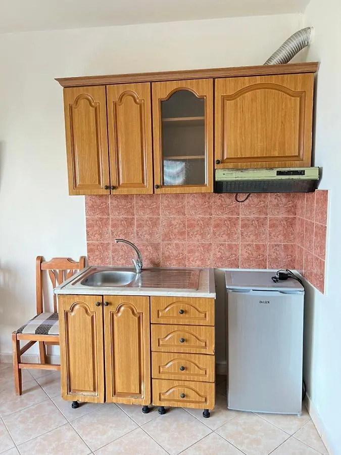 Sea View And Next To Promenade, Studio,1,1 And 2,1 Apartments Durrës 阿尔巴尼亚