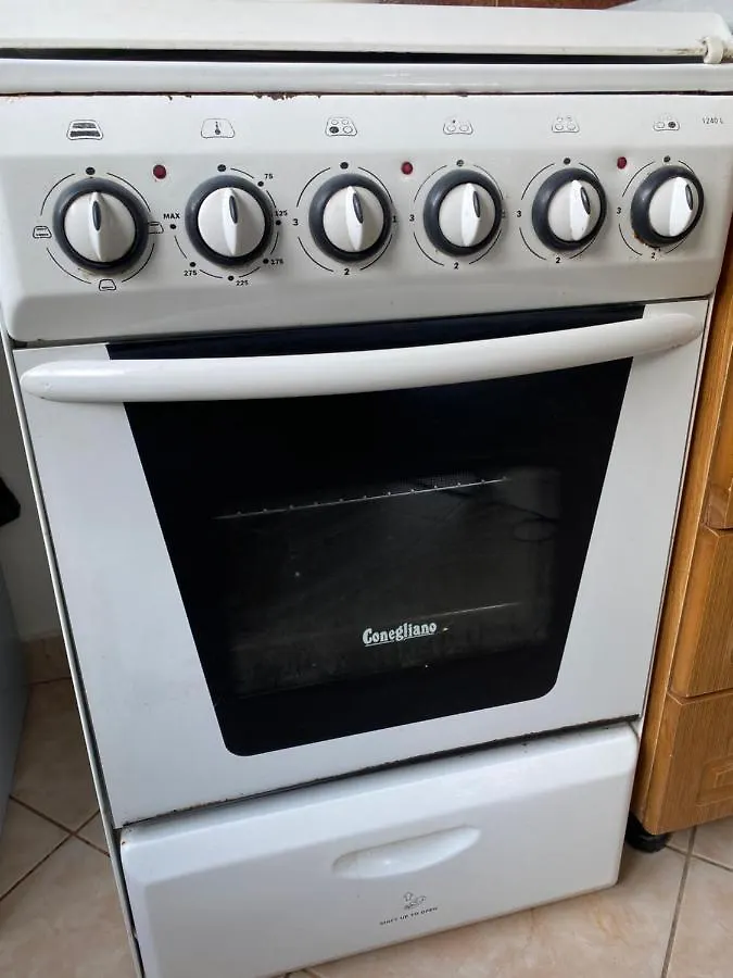 Sea View And Next To Promenade, Studio,1,1 And 2,1 Apartments Durrës 0*,  阿尔巴尼亚